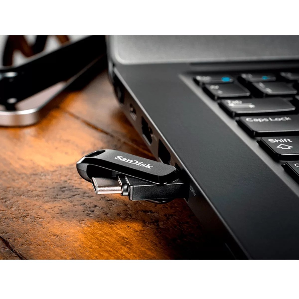 Memoria USB 64GB 3.1 Gen 1 negro. image number null