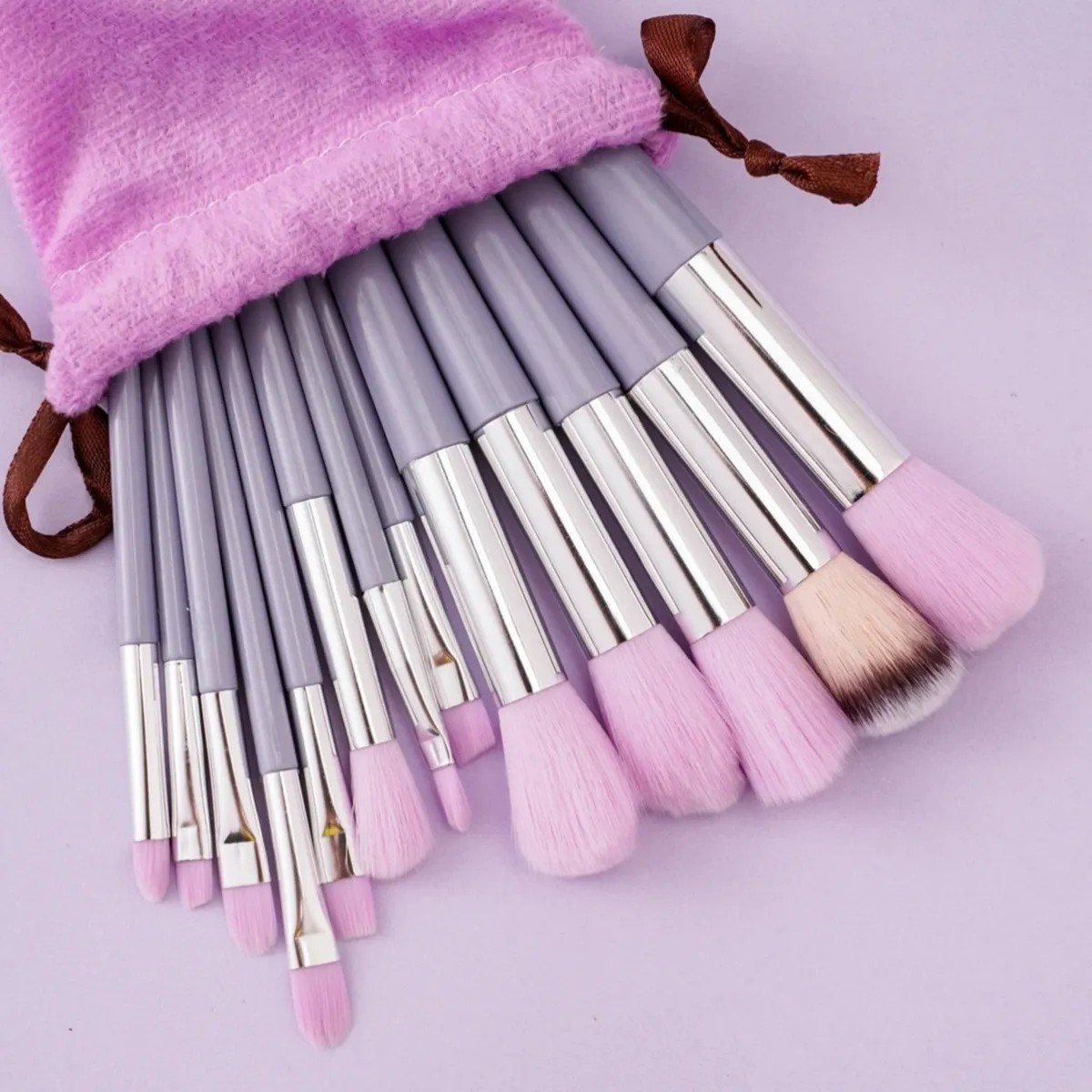 Set Brochas De Maquillaje 13 Pzs Profesional Purpura image number null