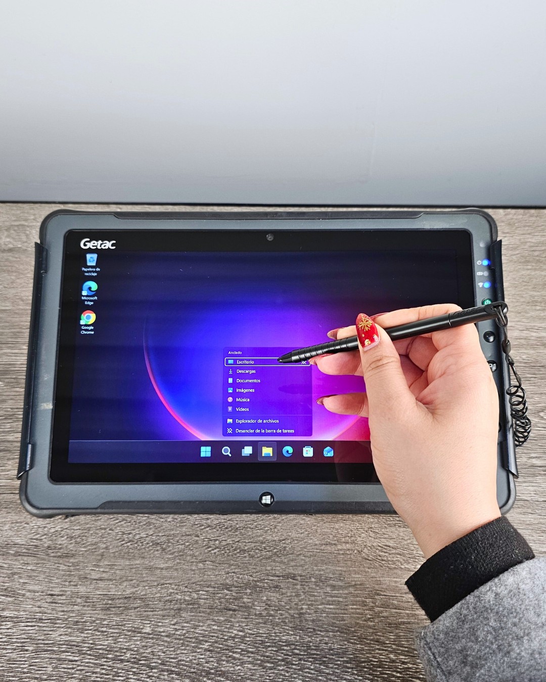 Tablet Getac F110G5 Core I7 8va Gen 16gb Ram 256gb Ssd Touch image number null