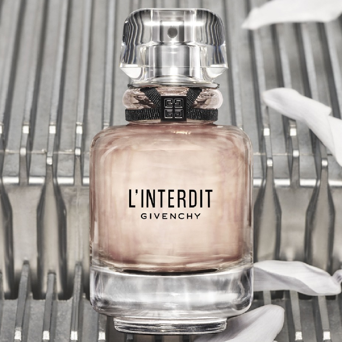 Fragancia Para Dama , Givenchy, L&acute;Interdit Eau De Parfum EDP 80 ml. image number null