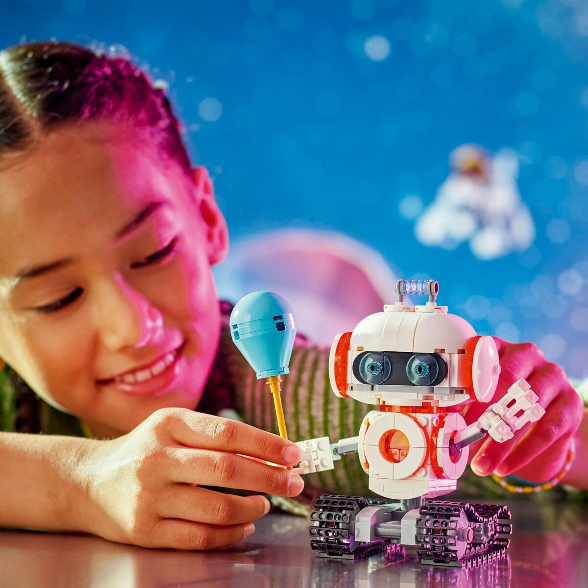 LEGO&reg; Robot Espacial image number null