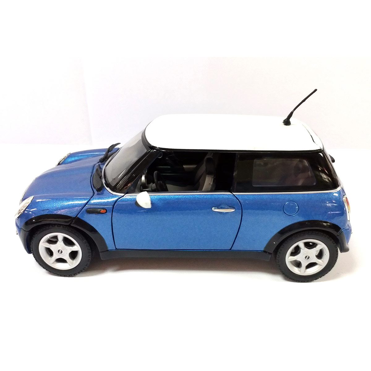 Carro de colección 2001 Mini Cooper image number null