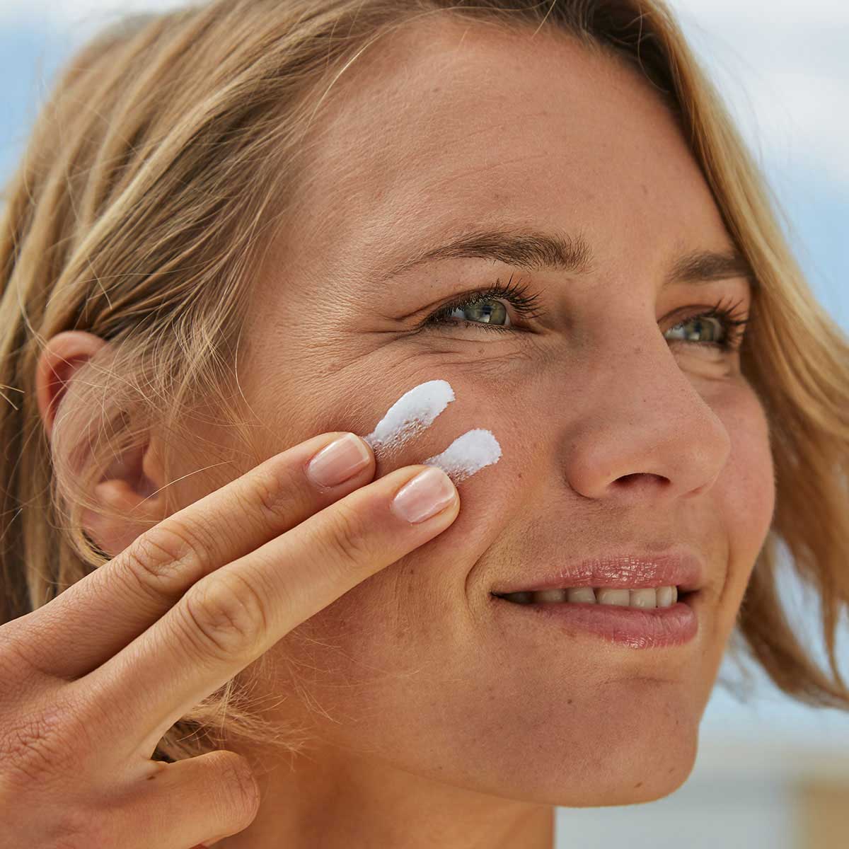 Fotoultra Age Repair SPF50 50ml Bloqueador Facial image number null