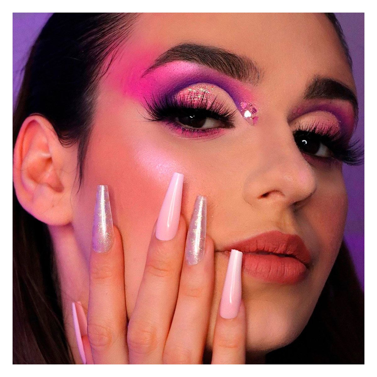 Kit Uñas Postizas Nail Creations Lux Long Coffin Ombré 24 piezas image number null