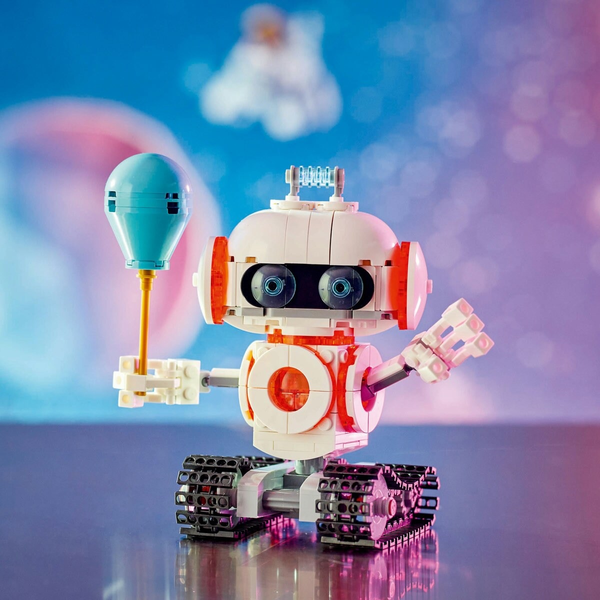 LEGO&reg; Robot Espacial image number null