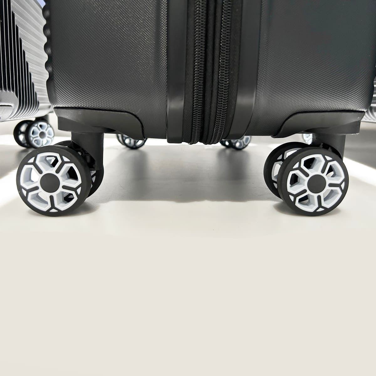 MALETA 24 NEGRO LONDON GIACOMO ROSA image number null