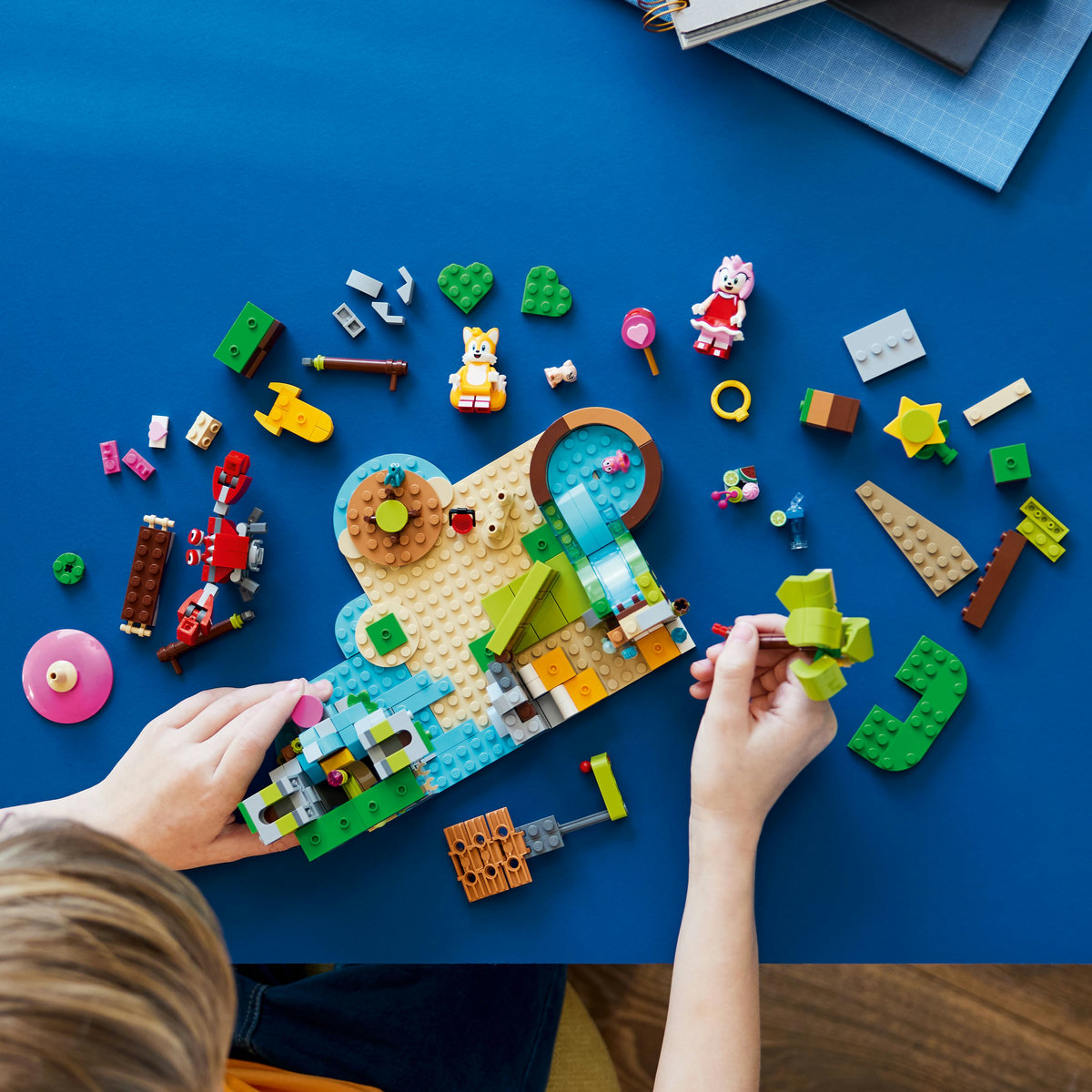 Isla de Rescate de Animales de Amy LEGO Sonic the Hedgehog™ image number null