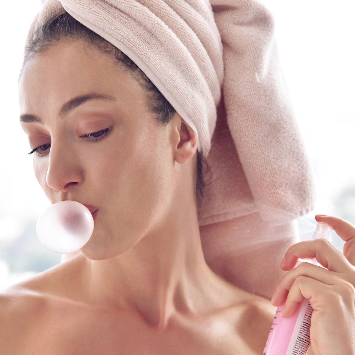 Spray corporal hidratante de chicle Gardez La Dame image number null