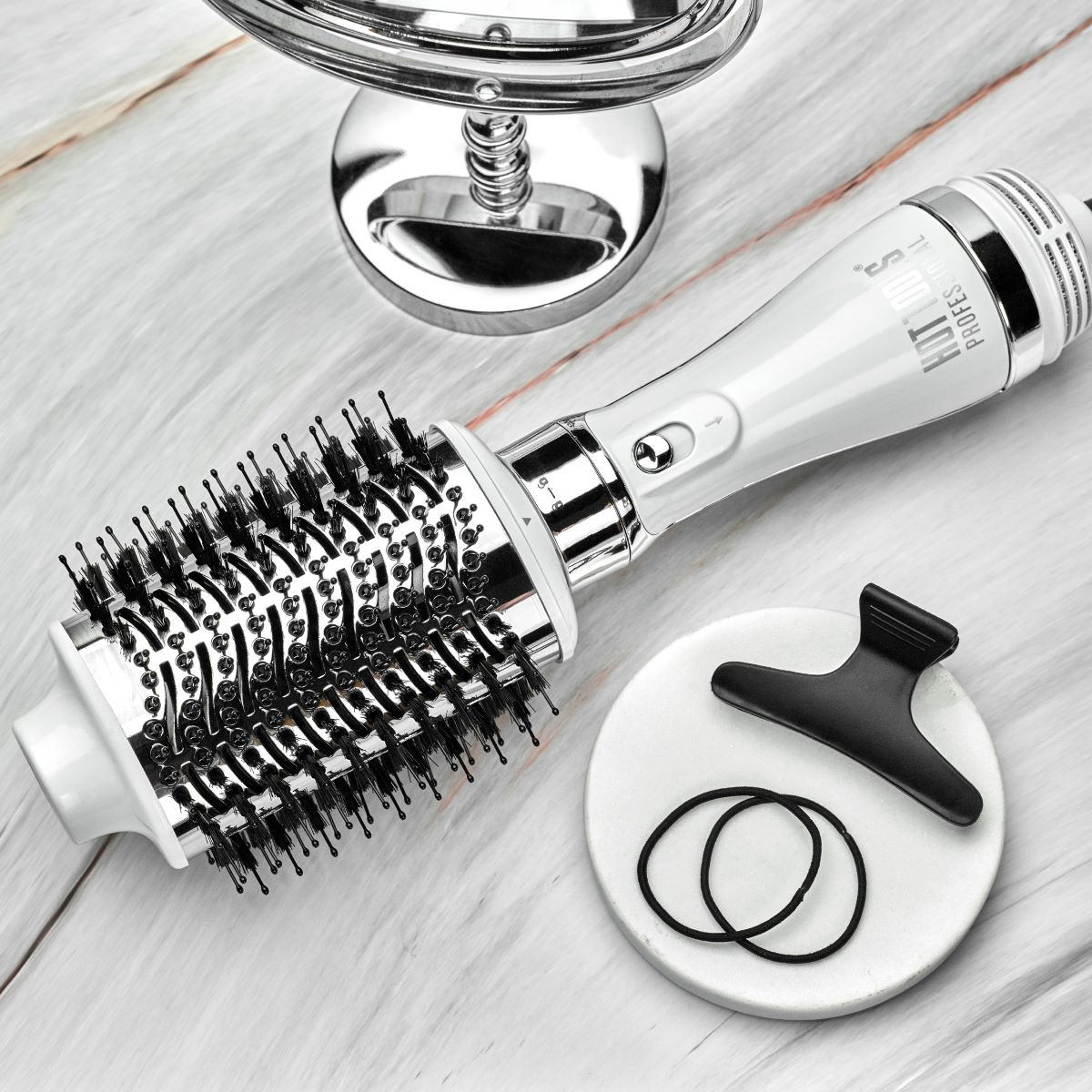 Hot Tools White Gold One-Step Blowout & Volumizer image number null