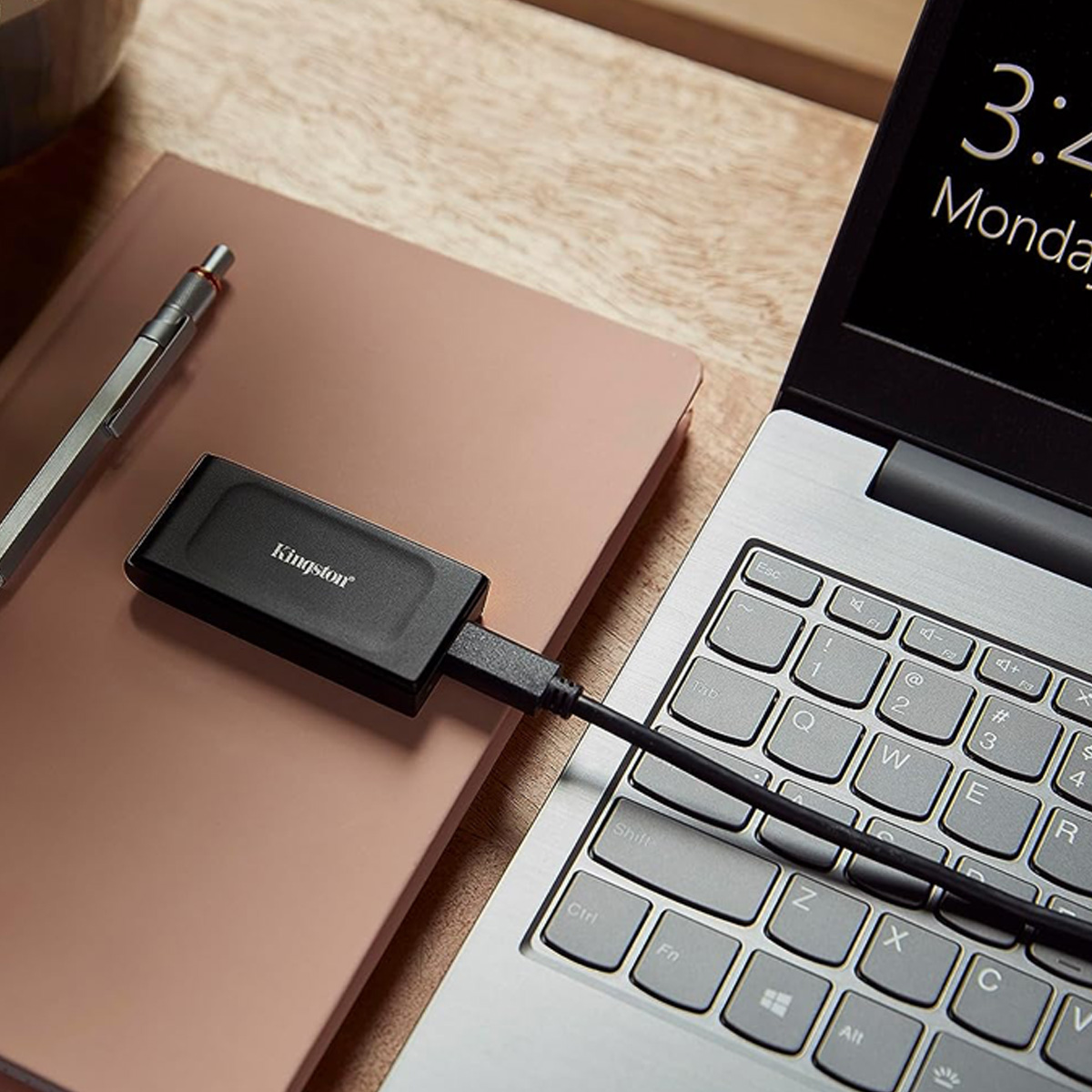 Disco SSD Externo Kingston 2TB image number null