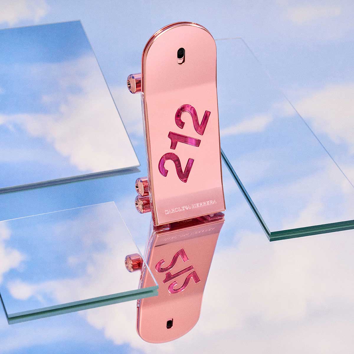 Carolina Herrera 212 Heroes For Her EDP 50ML Perfume Para Dama image number null